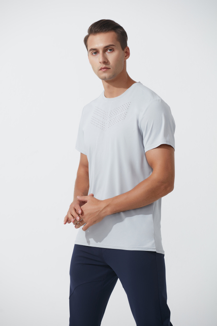  Camiseta de entrenamiento para hombres rápidos para hombres Deportes al aire libre entrenamiento de gimnasio tenis entrenamiento de yoga camiseta