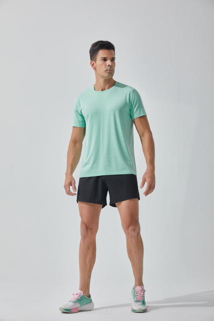 Impresión de la camiseta de la manga corta de los deportes de moda de alta calidad